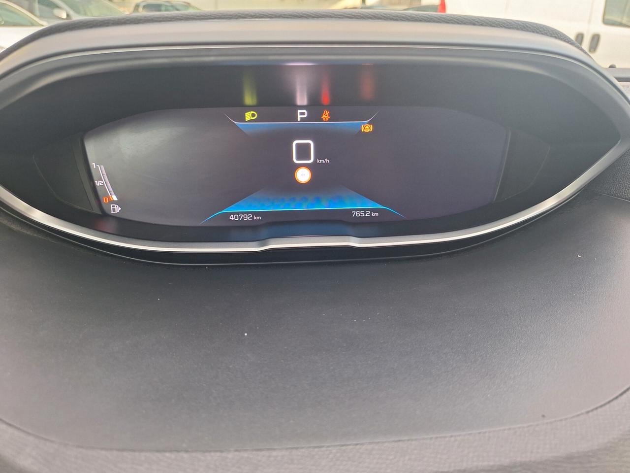 Peugeot 3008 ALLURE PACK 1.5 HDi 130cvEAT8 NAV+RETROCAM. 2023