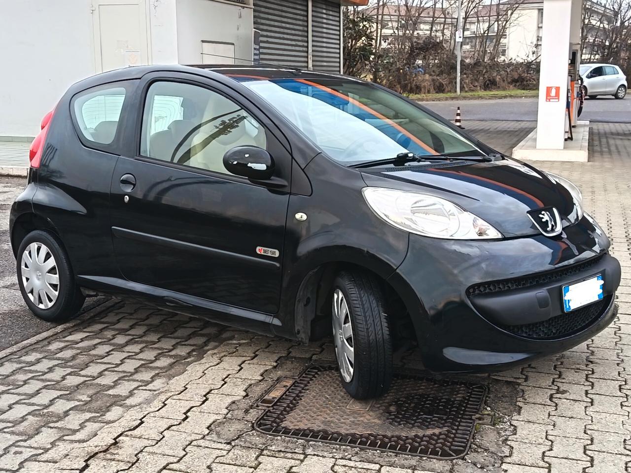 Peugeot 107 1.0 68CV 3p. Sweet Years