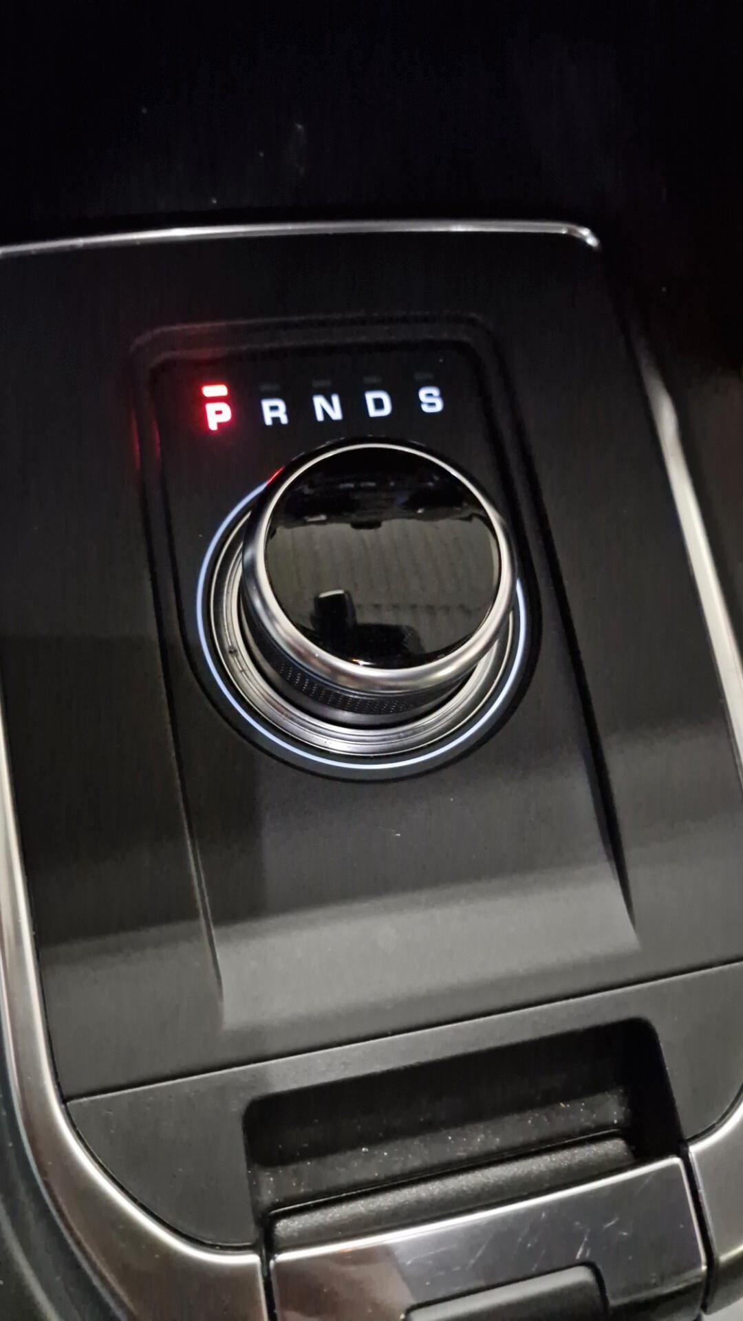 Land Rover Discovery Sport 2.0 TD4 180 CV HSE Luxury