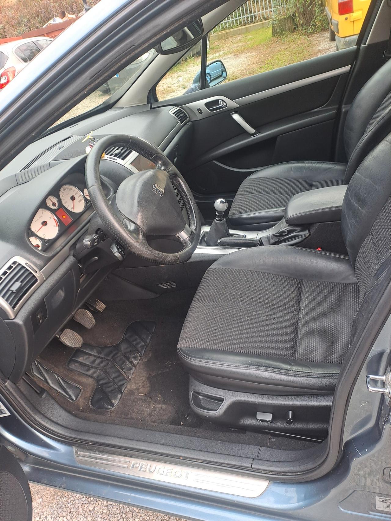 Peugeot 407 2.2 HDi Tecno
