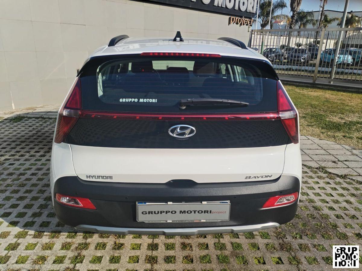 HYUNDAI - Bayon - 1.2 MPI MT XLine