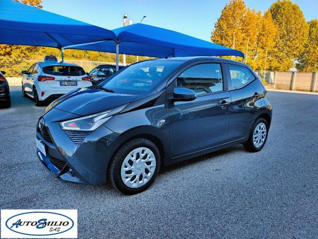 TOYOTA Aygo Connect 1.0 VVT-i 72 CV 5 porte x-play