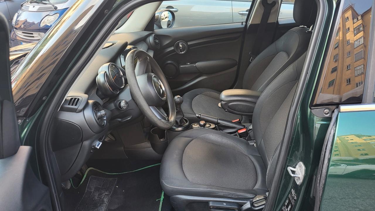 Mini Mini 1.5 Cooper D 5 porte