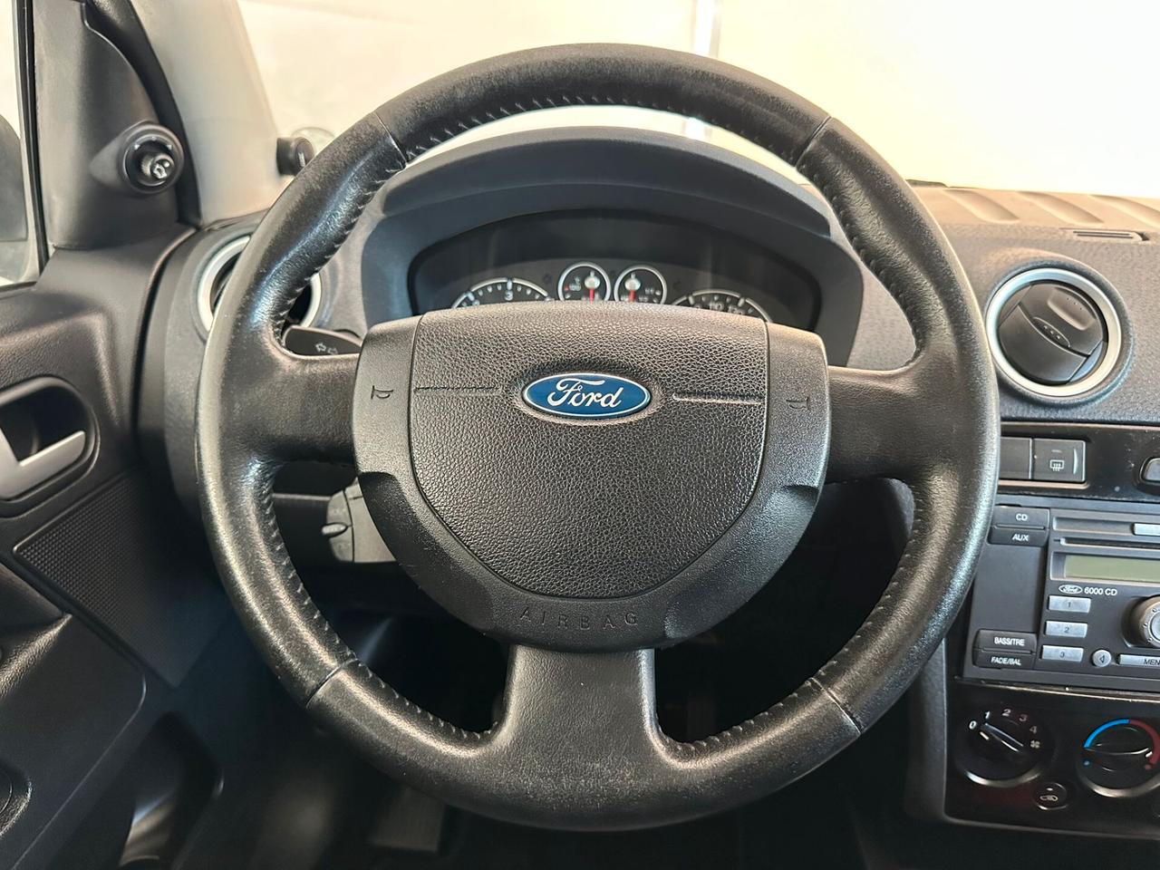Ford Fusion 1.4 TDCi 5p. Collection