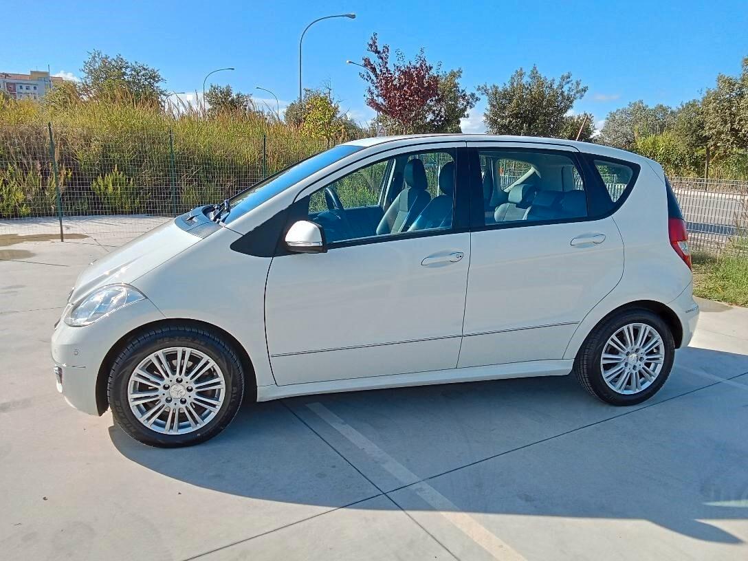 Mercedes A 180 CDI White BluEFFICENCY GARANZIA