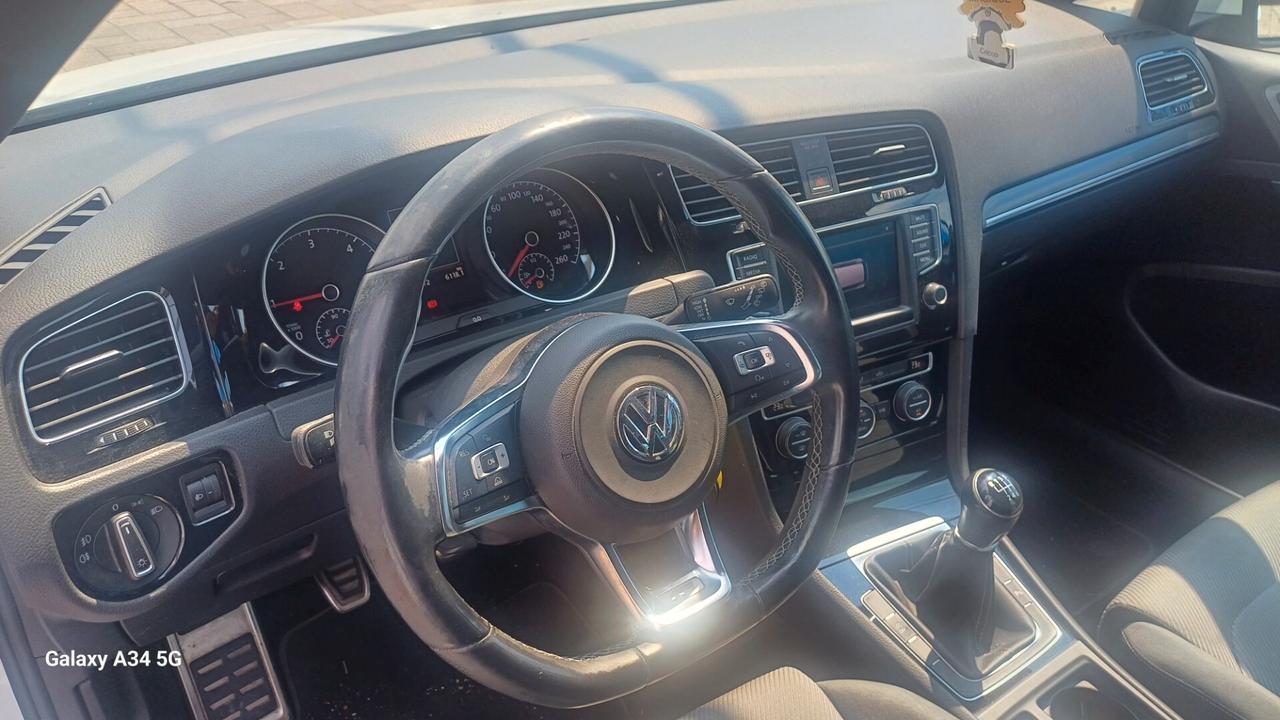 Volkswagen Golf 2.0 TDI 5p. R -Line