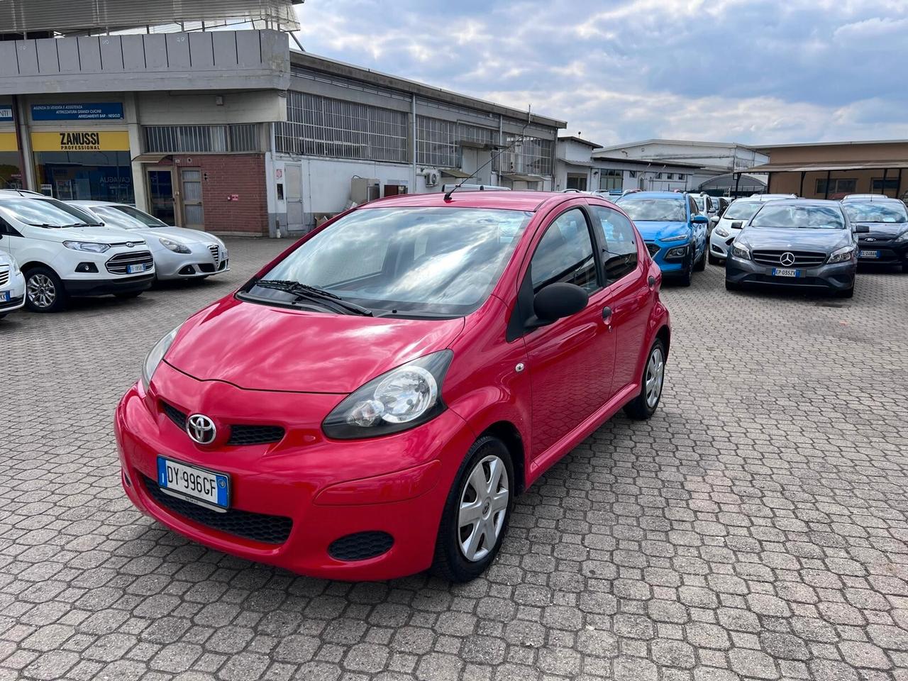 Toyota Aygo 1.0 12V VVT-i 5 porte Now