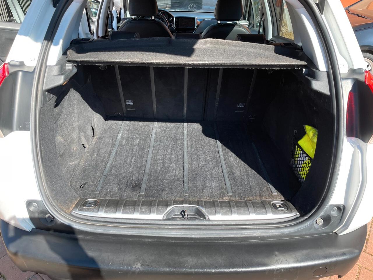 Peugeot 2008 1.6 e-HDi 115 CV Stop&Start Allure