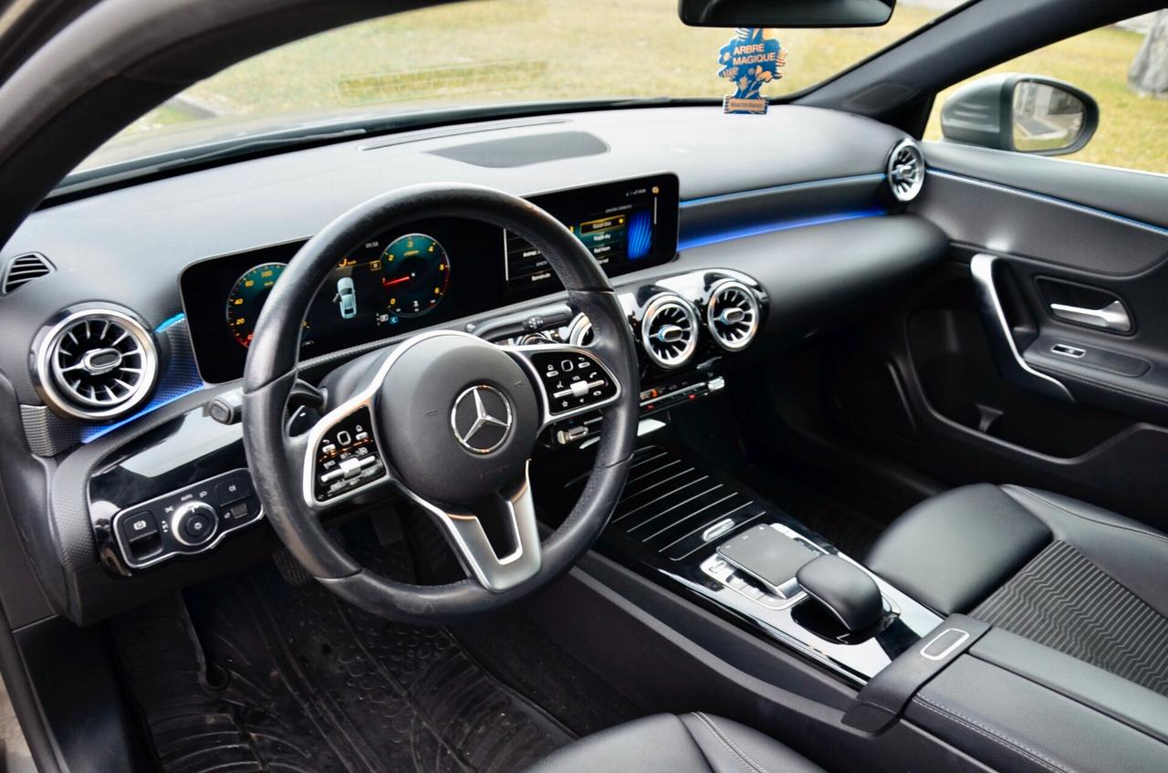 MERCEDES-BENZ A 180d SPORT 116cv AUTO, UFF ITALIANA, SERVICE CON FATTURE, EURO 6D, FARI LED, NAVI, RETROCAMERA, APPLE ANDROID, LUCI 64 COLORI, PERMUTE