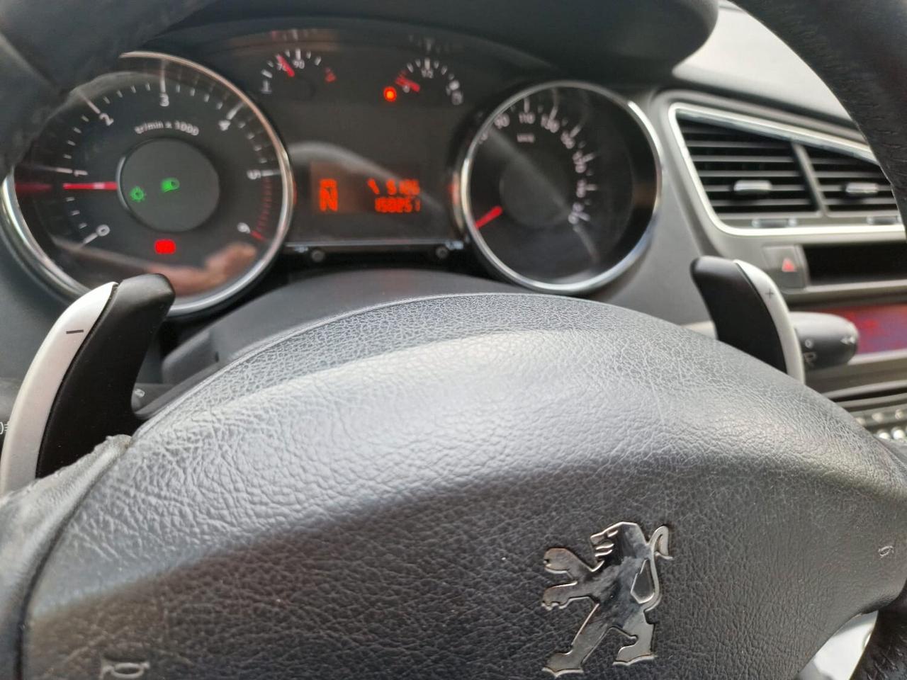 Peugeot 5008 2.0 HDi 150CV Business