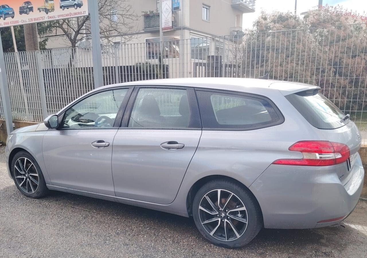 Peugeot 308 BlueHDi 120 S&S SW Allure