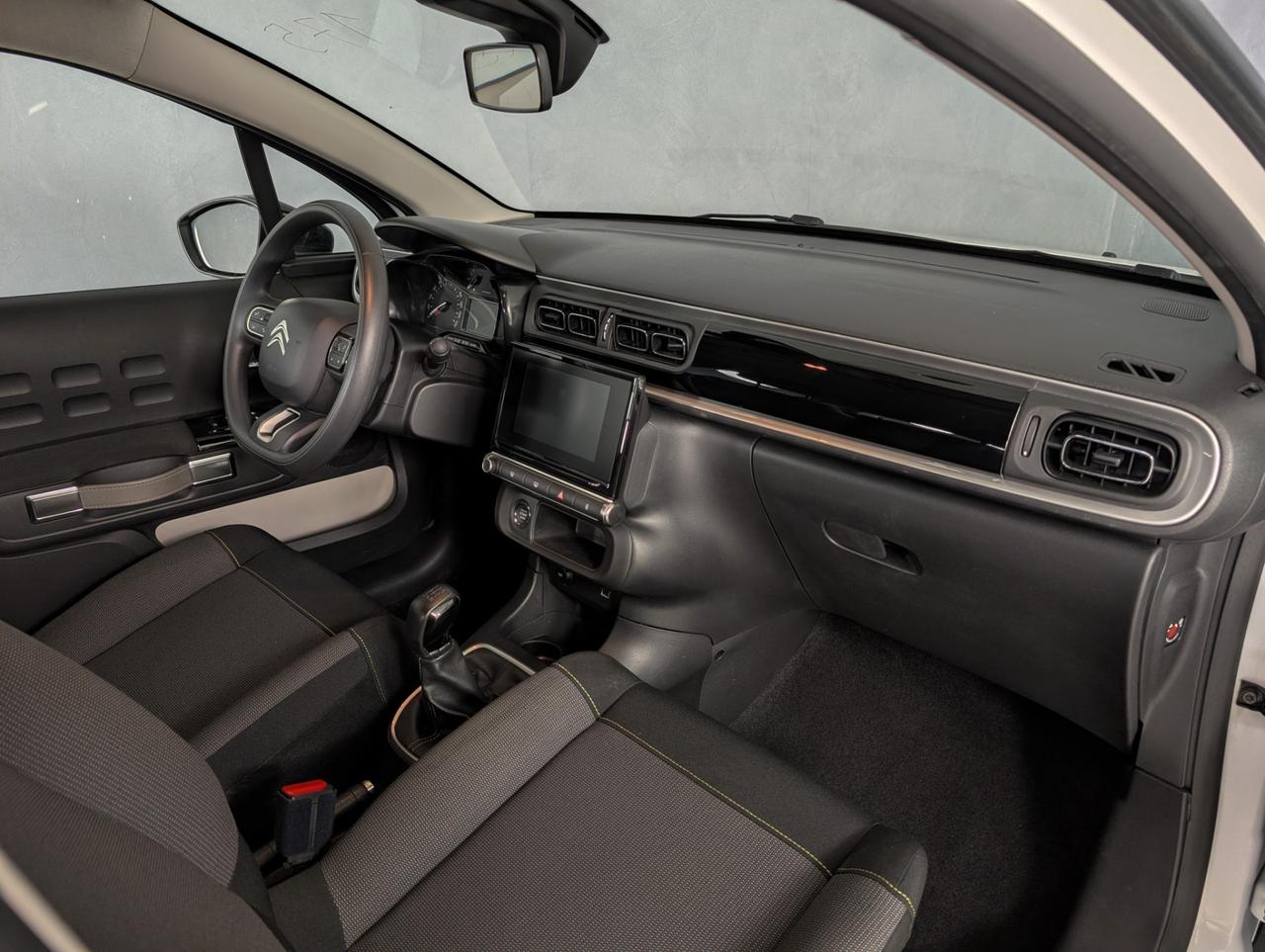 Citroen C3 1.2 puretech 110cv Shine