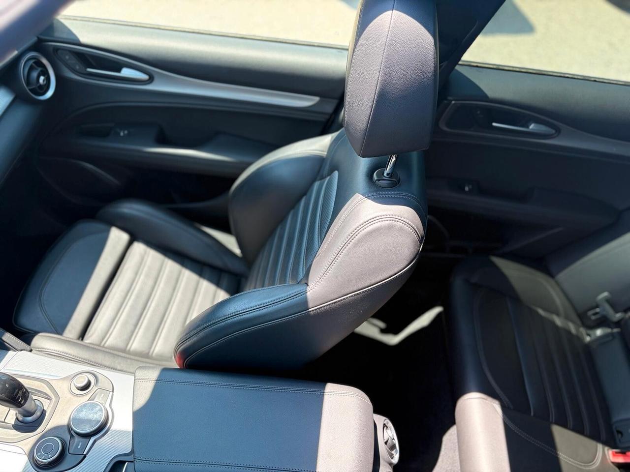 Alfa Romeo Stelvio 2.2 Turbodiesel 180 CV AT8 Q4 Executive TETTO APRIBILE