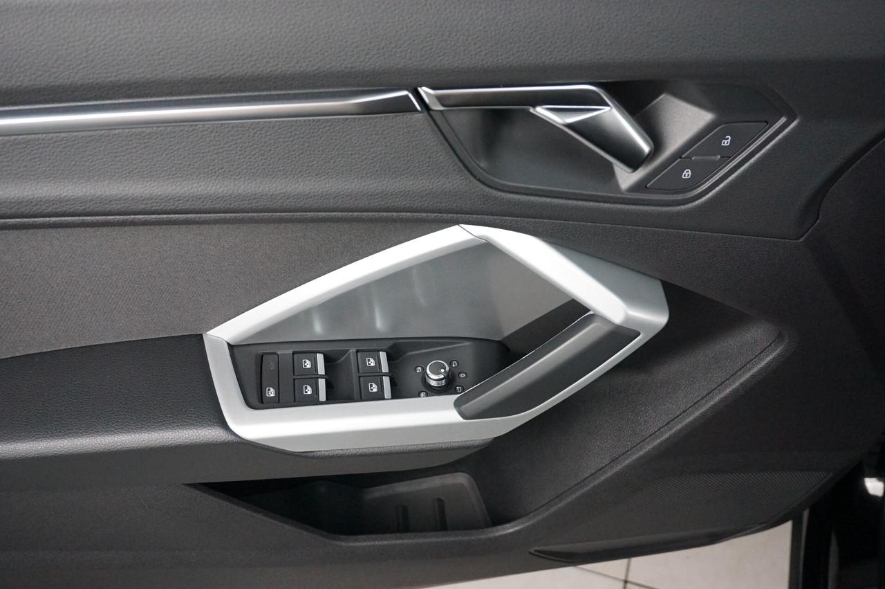 Audi Q3 35 TDI S tronic Business Advanced