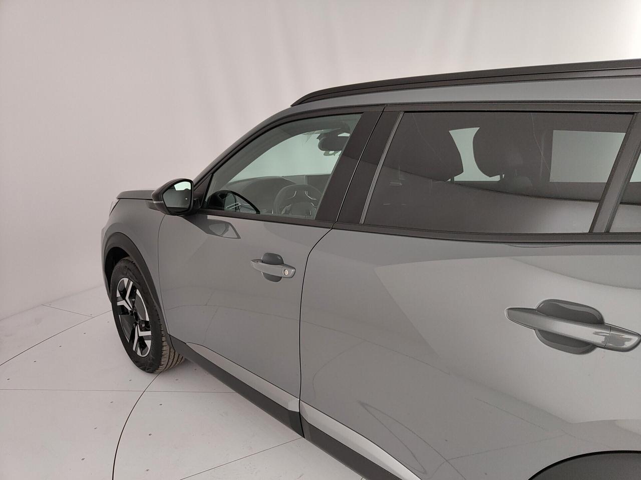 Peugeot 2008 Hybrid 136 e-DCS6 Allure