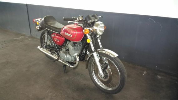 , SUZUKI GT 500 DEL 77 BICILINDRICO 2 TEMPI