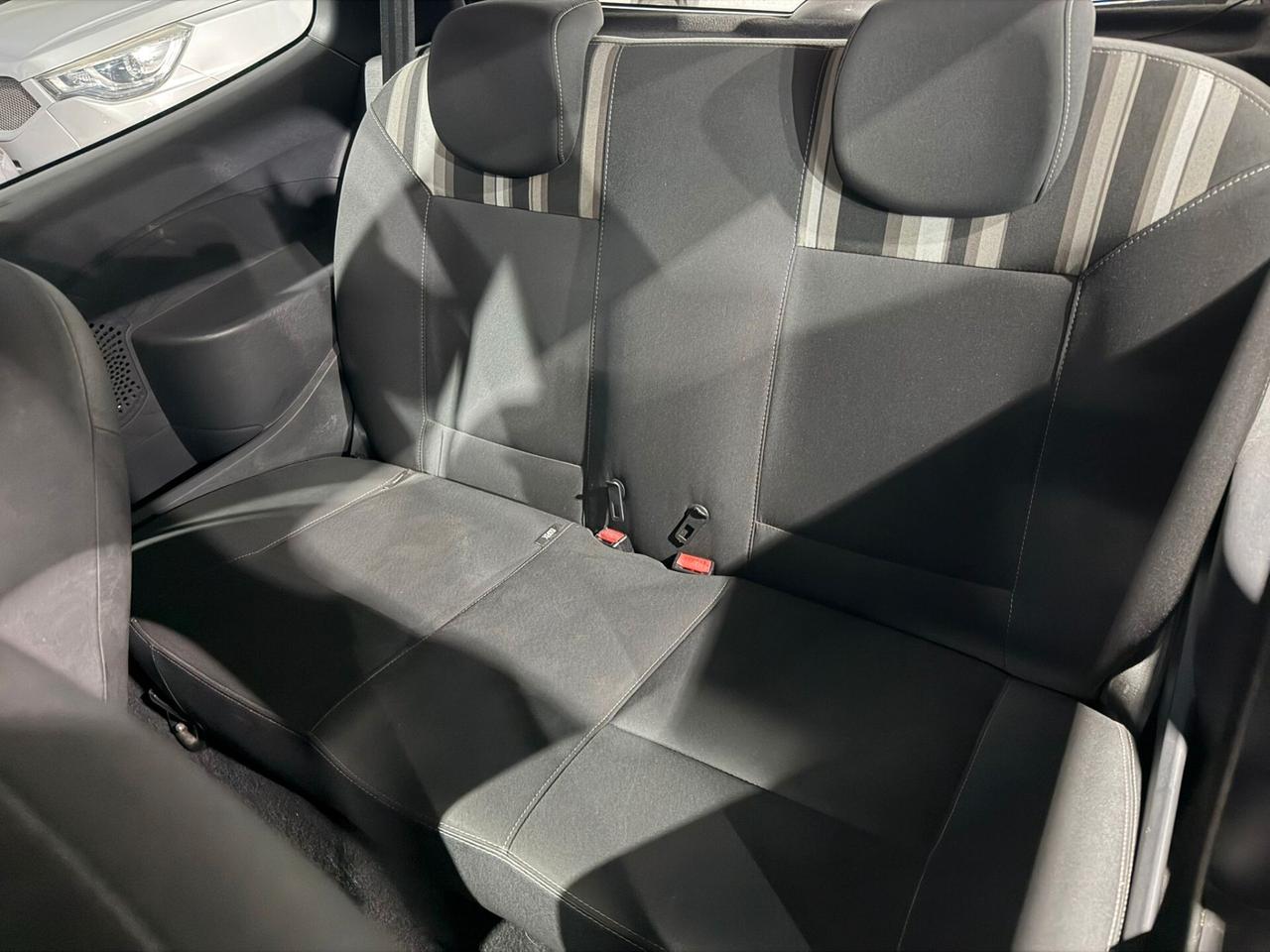 Renault Twingo Benzina Neopatentati