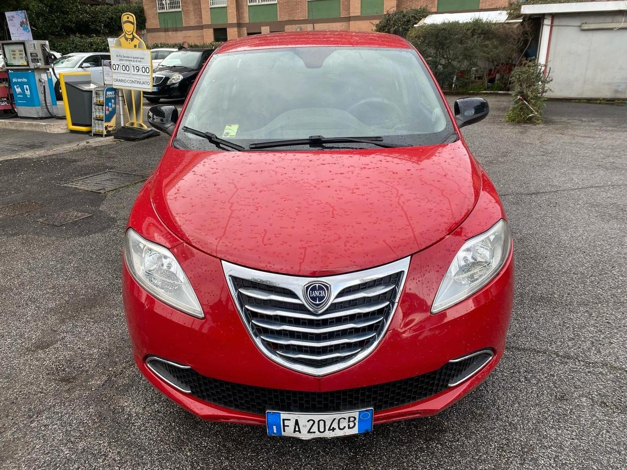 Lancia Ypsilon 1.2 69 CV 5 porte Platinum