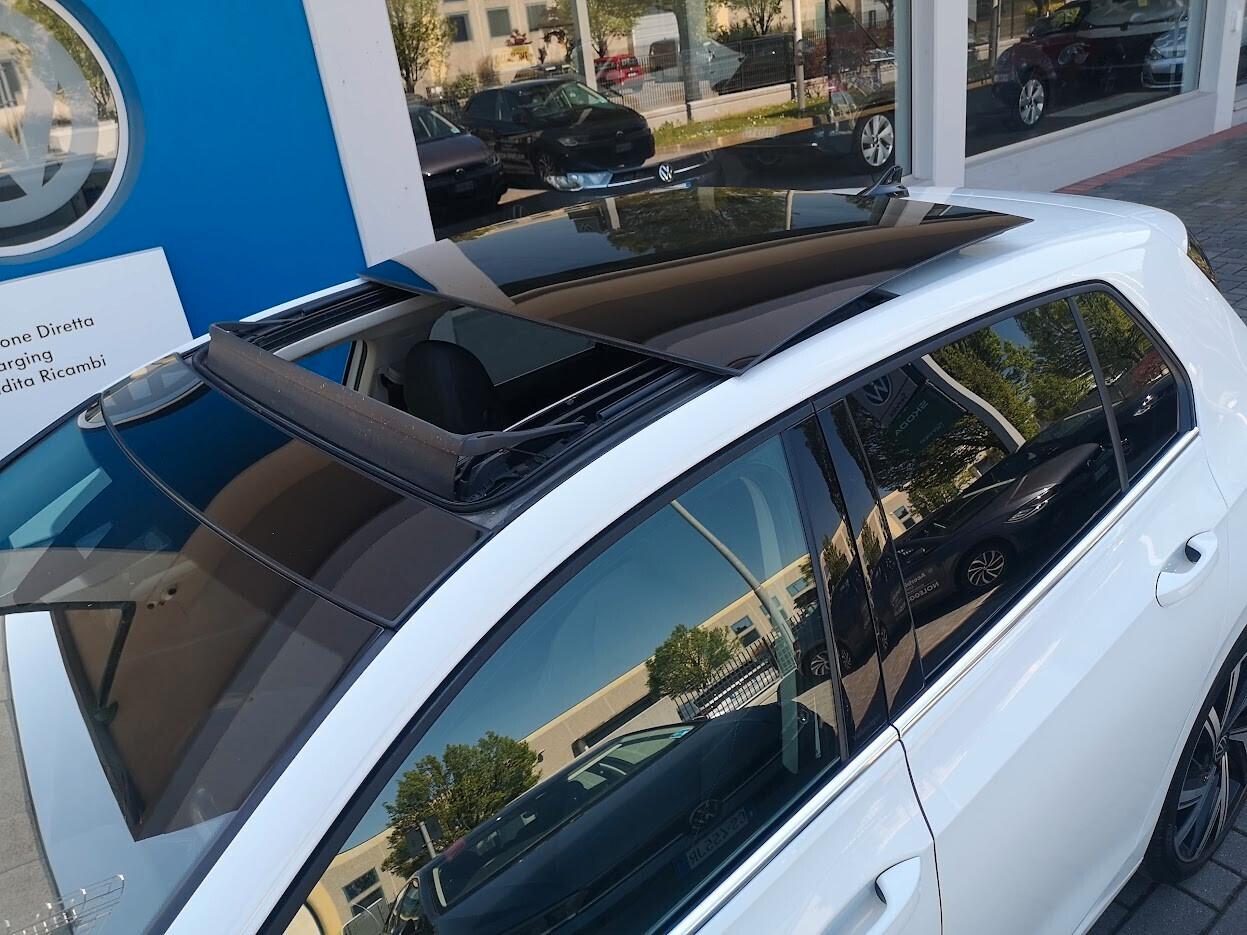 Volkswagen Golf 2.0 TDI SCR Style Tetto apribile