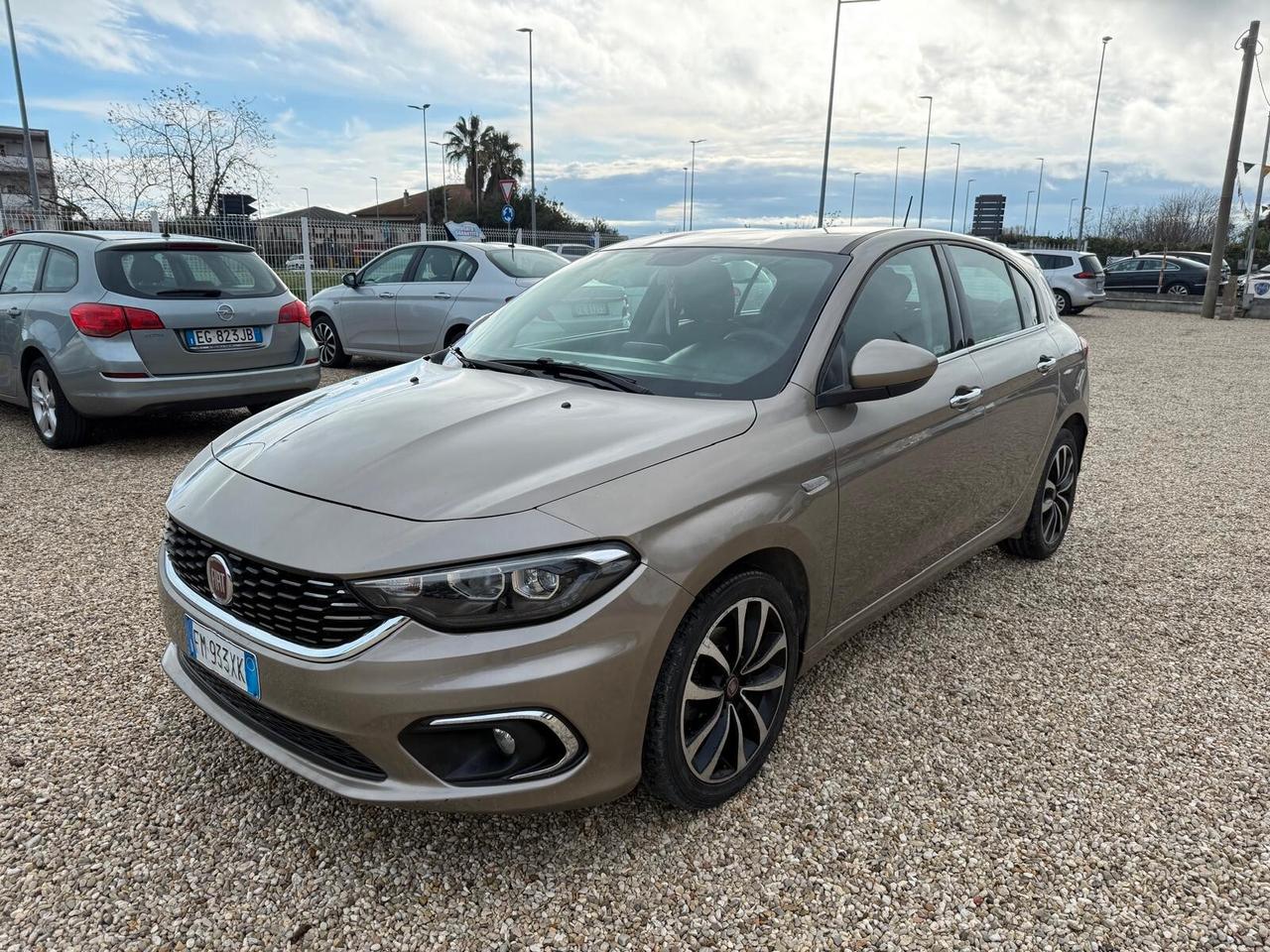 Fiat Tipo 1.6 Mjt S&S 5 porte S-Design