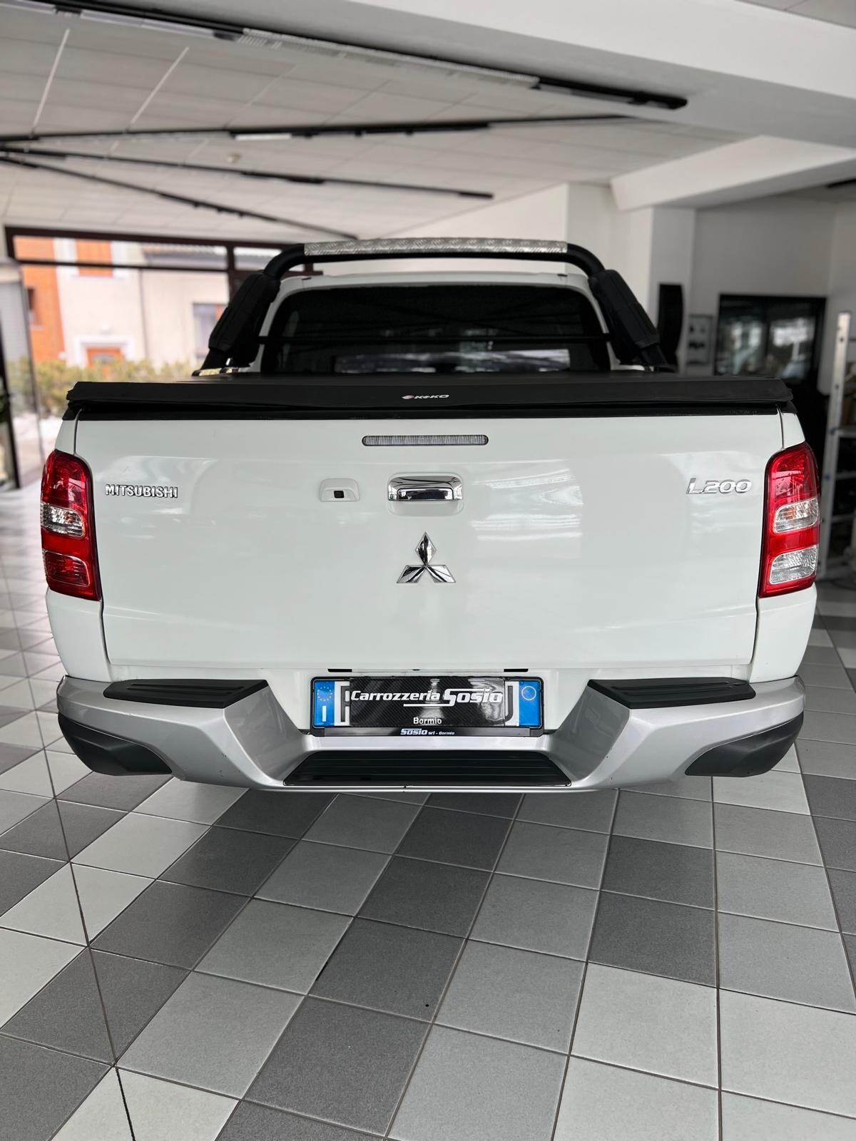 Mitsubishi L200 2.4 DI-D/181CV Double Cab Intense