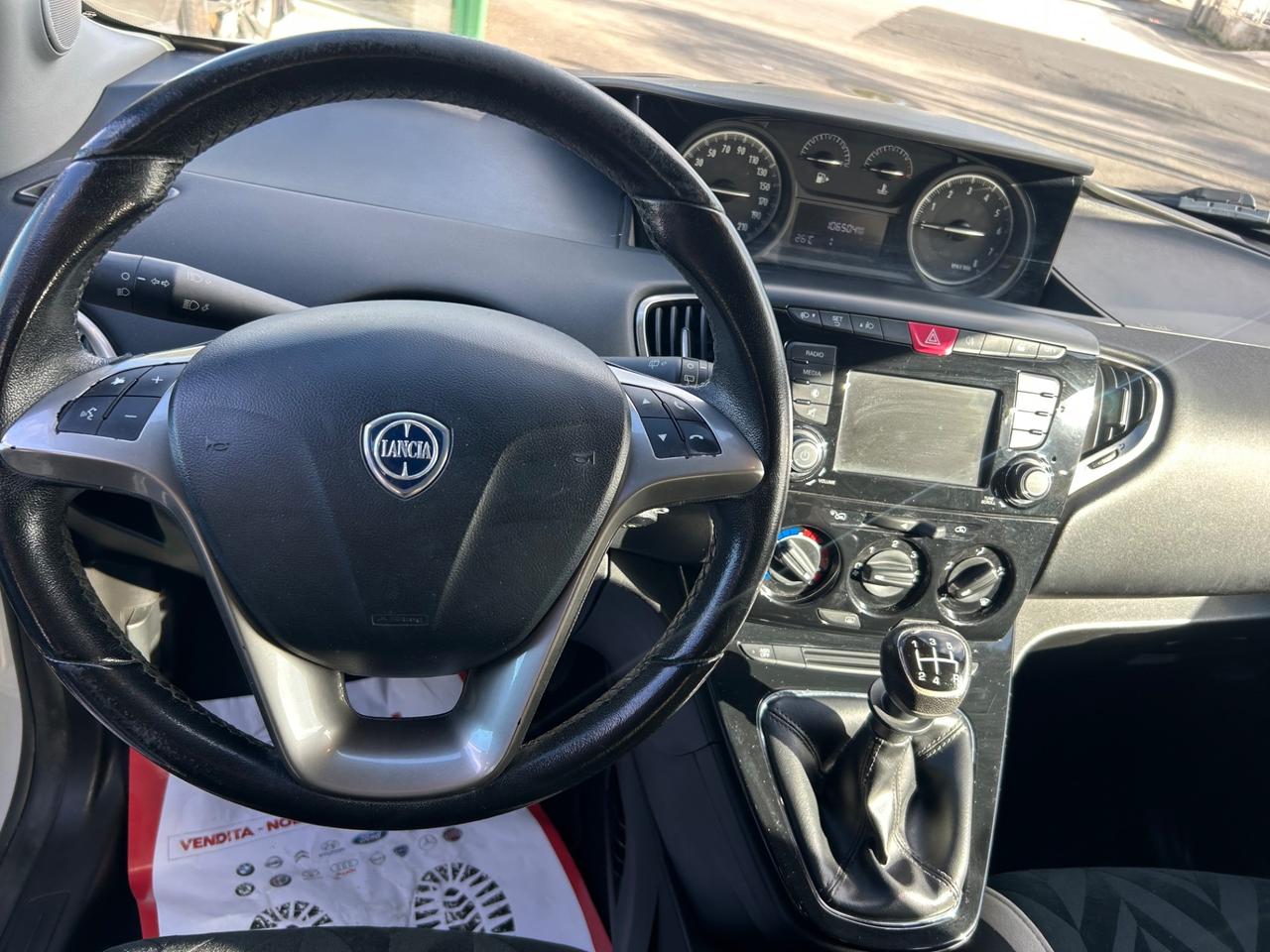 Lancia Ypsilon 1.2 69 CV 5 porte Platinum