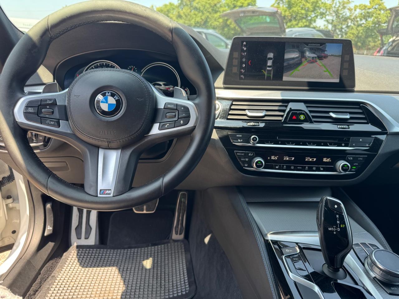 Bmw 520d xDrive Msport FULL SERVICE UNIPRO