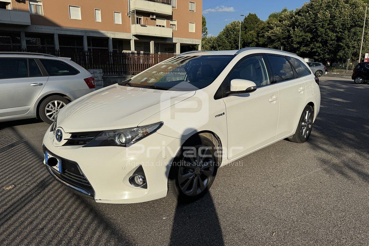 TOYOTA Auris Touring Sports 1.8 Hybrid Lounge