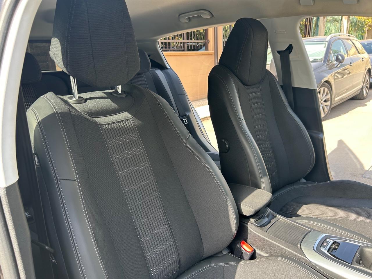 Peugeot 308 BlueHDi 130 S&S Allure