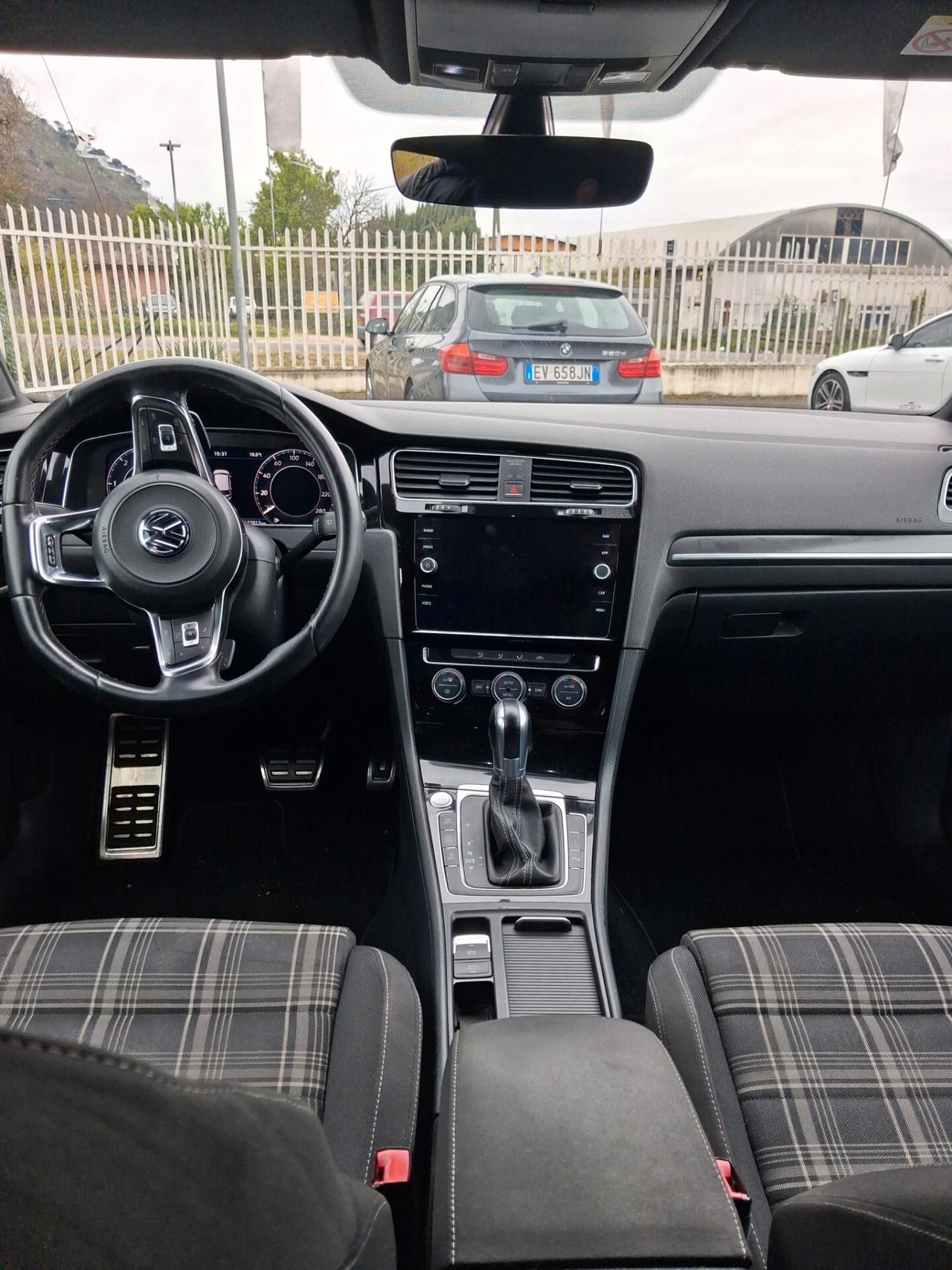 Volkswagen Golf GTD 7.5 184CV DSG 5.P