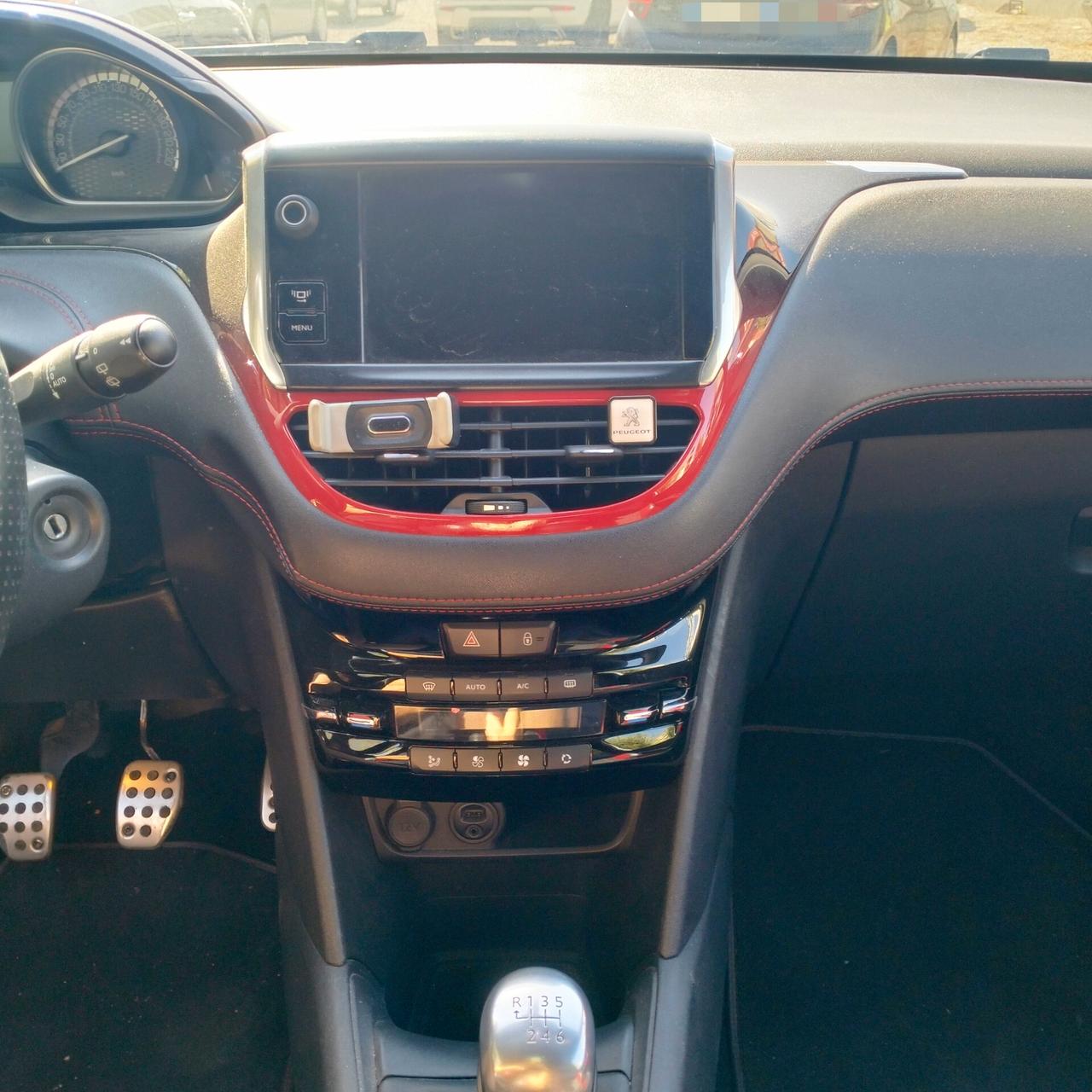 Peugeot 208 1.6 200 CV 3 porte GTi