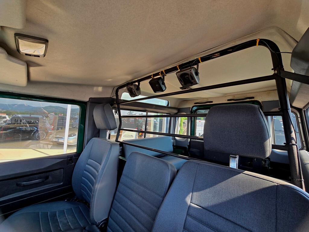 Land Rover Defender 90 2.5 Td5 Station Wagon E