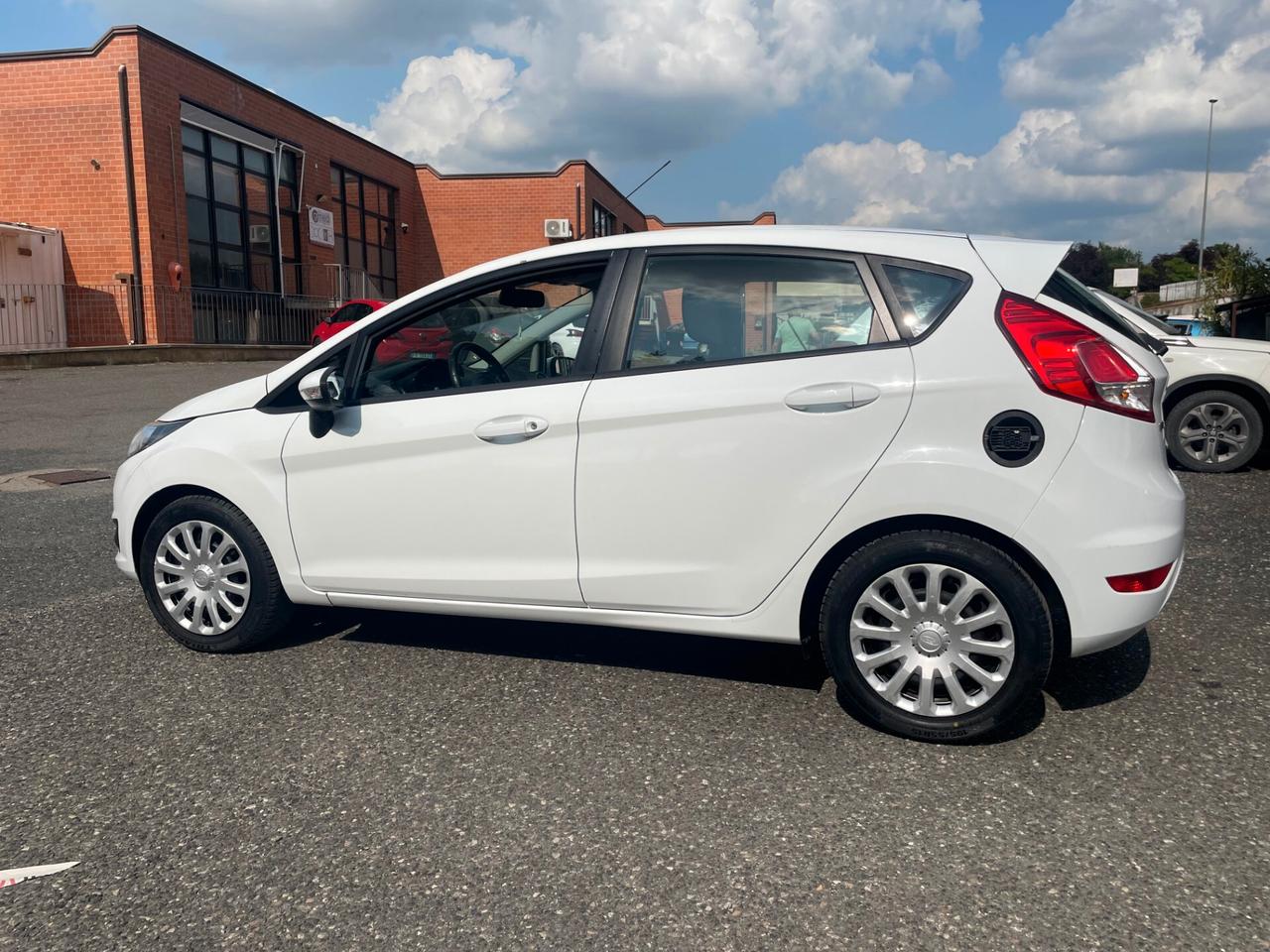 Ford Fiesta 1.5 TDCi 75CV 5 porte Business