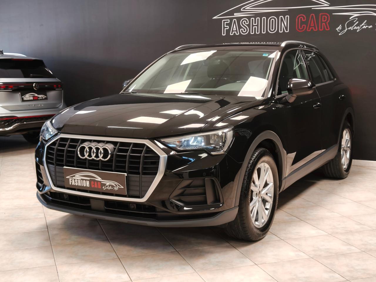 Audi Q3 35 TDI S tronic Business