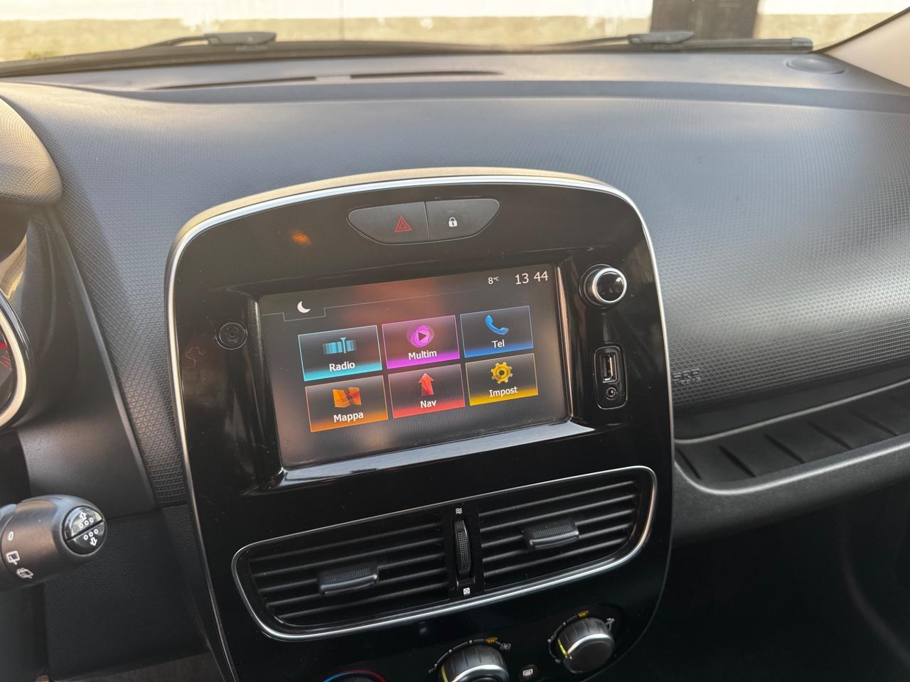 Renault Clio TCe 90 CV GPL 5 porte neopatentati