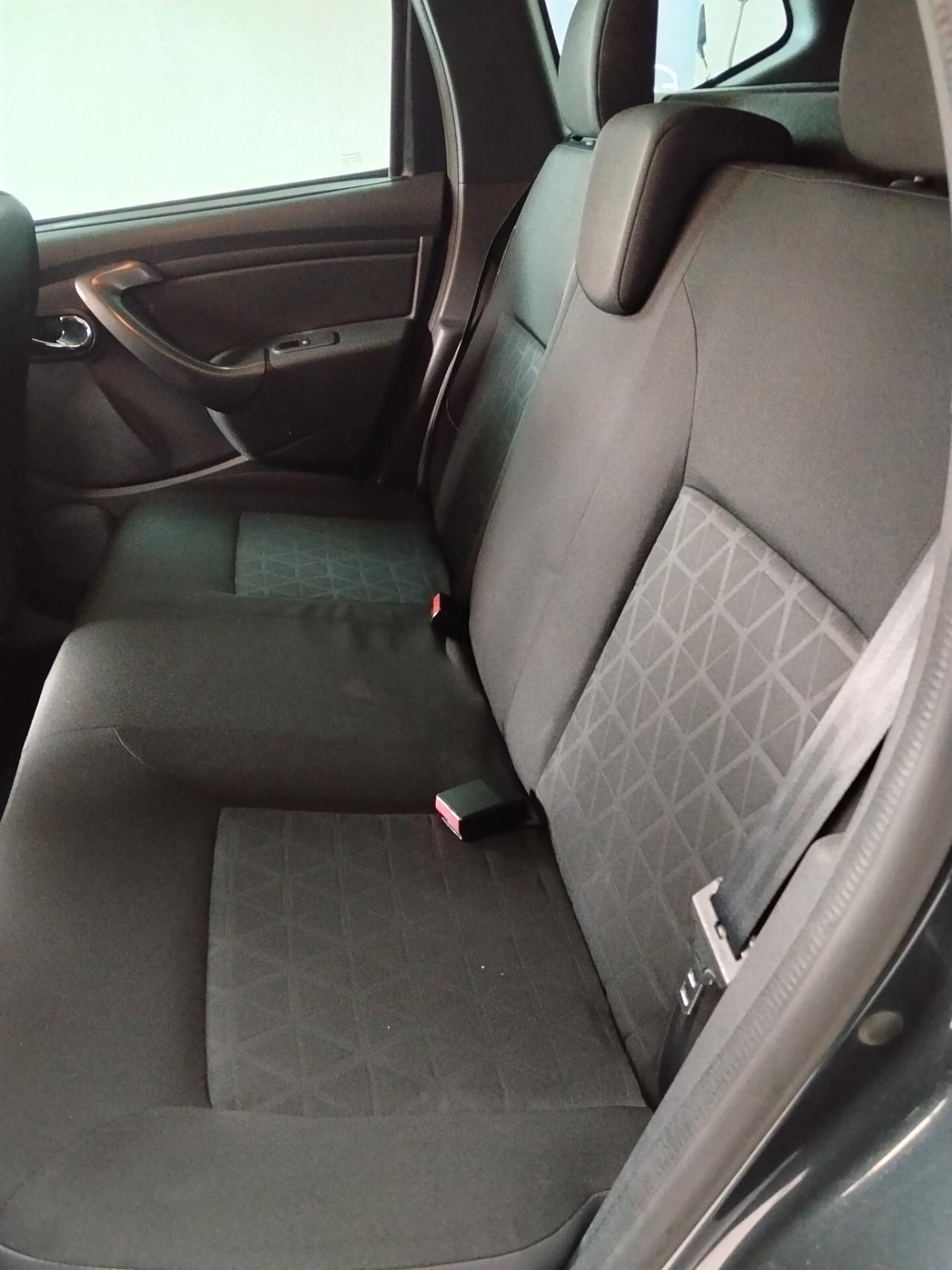 Dacia Duster 1.5 Diesel 2016 CON GARANZIA