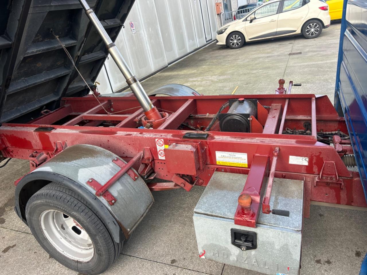 Iveco Daily 35c9 2.5Turbo RIBALTABILE TRILATERALE