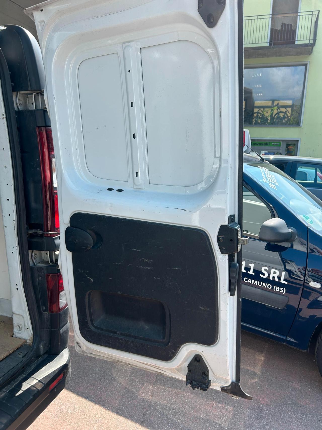 RENAULT Trafic trafic T27 1.6 dci 115cv L1H1 E5b+