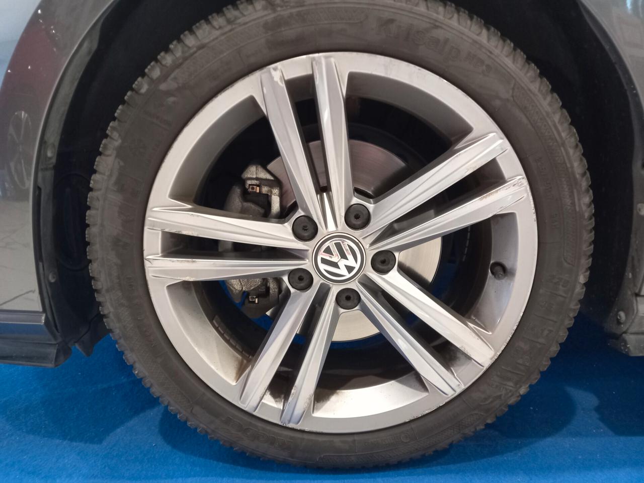 Volkswagen Golf 1.5 TSI ACT 5p. R-Line UNICO PROPRIETARIO