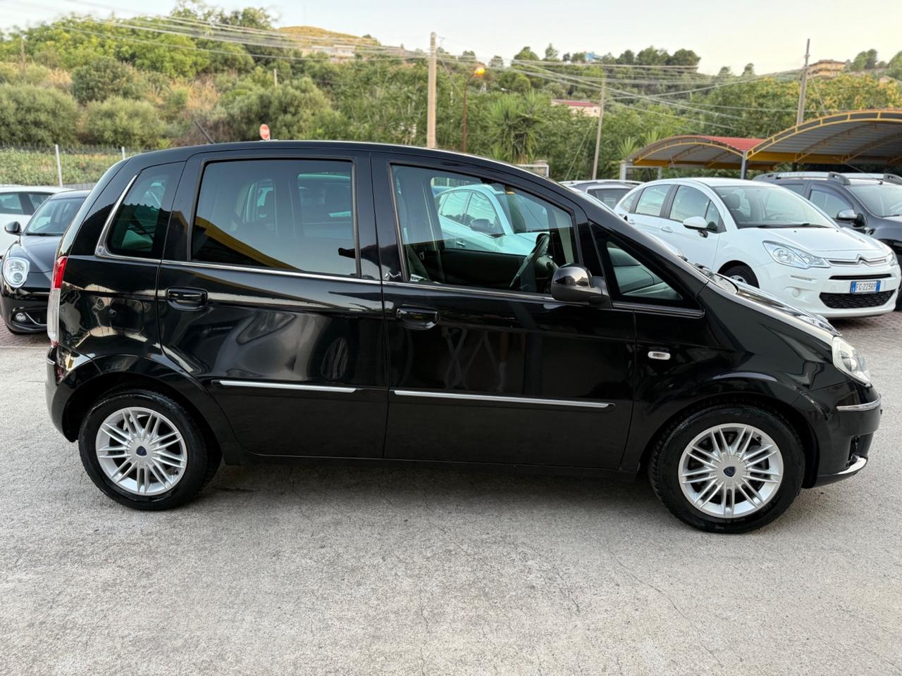 Lancia MUSA 1.3 Mjt 95 CV Platinum
