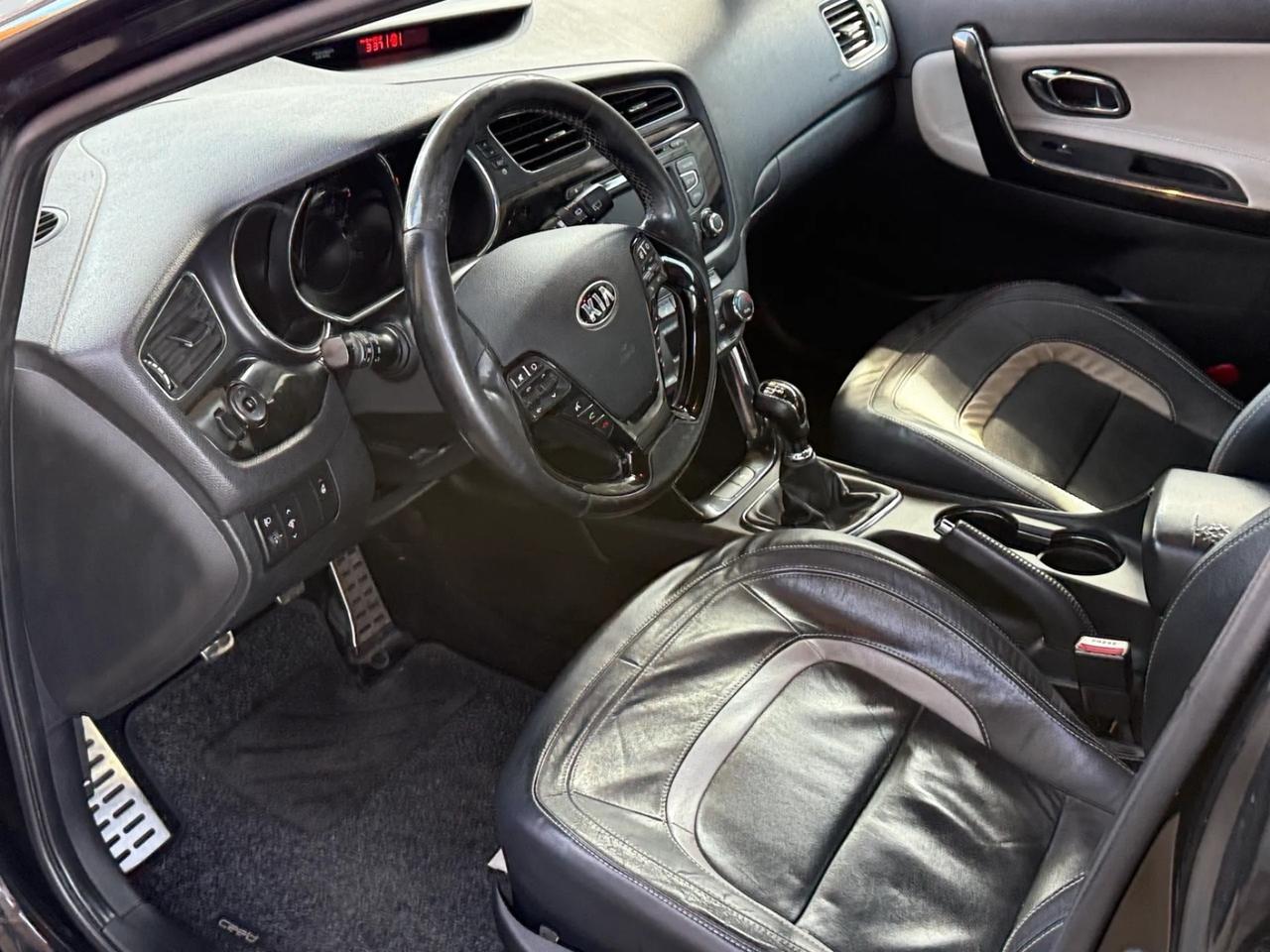 KIA ceed II 2013 1.6 crdi Platinum 128cv*PELLE*SEDILI RISCALDABILI*