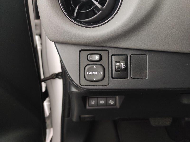 TOYOTA Yaris 3ª serie - Yaris 1.5 Hybrid 5 porte Business