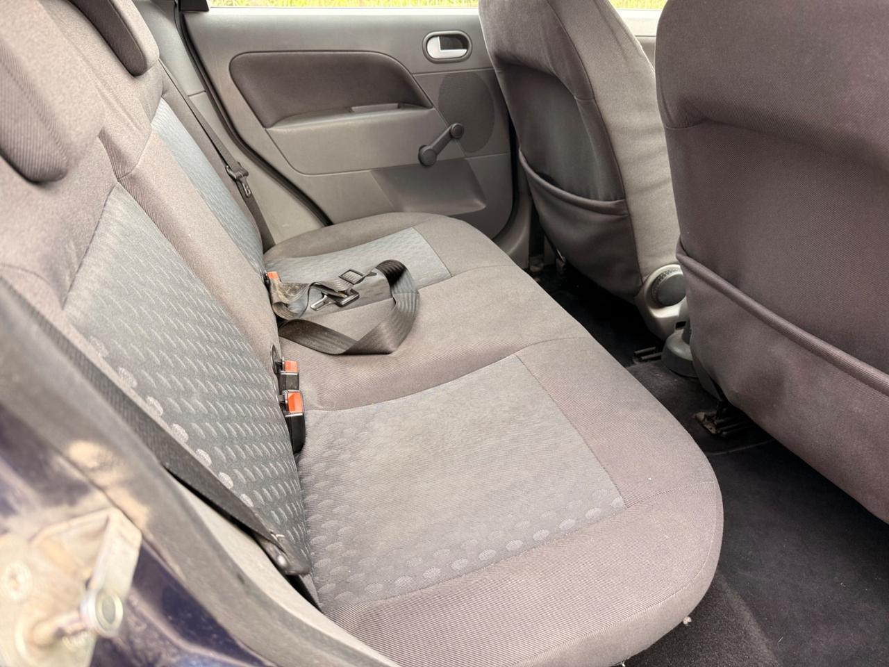 Ford Fiesta 1.4 16V 5p. Ghia