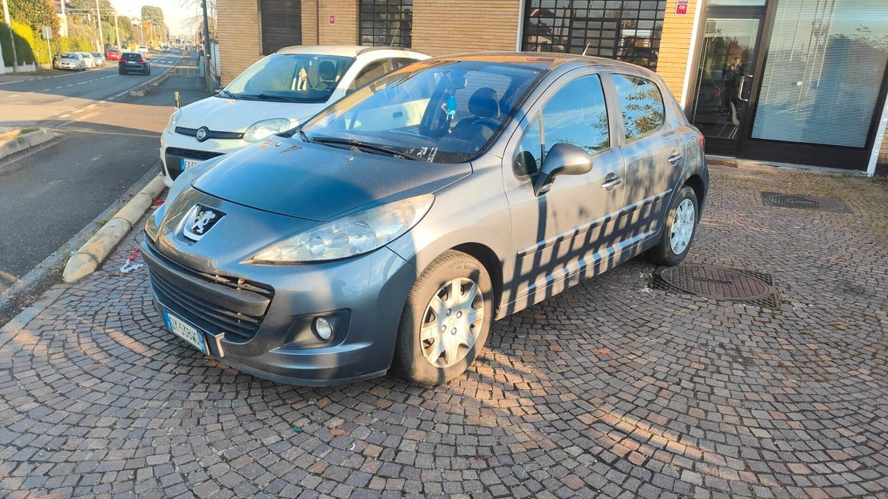 Peugeot 207 1.4 8V 75CV 5p. X Line ECO GPL