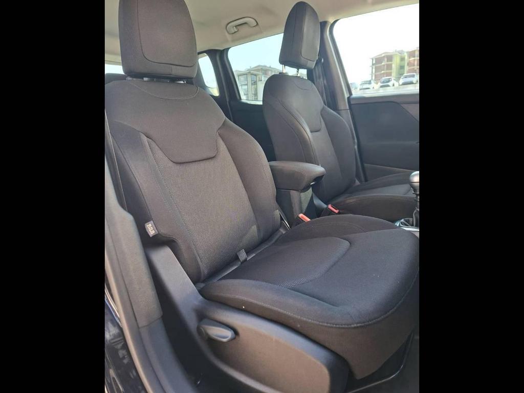 Jeep Renegade 1.4 T-Jet Longitude FWD