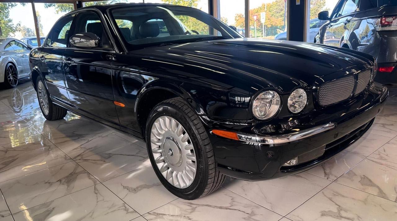 Jaguar XJR Iscritta ASI+4.2 SuperCharged+Tetto+TV+Alpiine