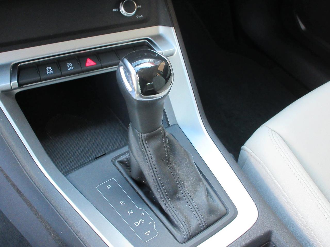 Audi Q3 40 2.0 tdi Business quattro 190cv s-tronic