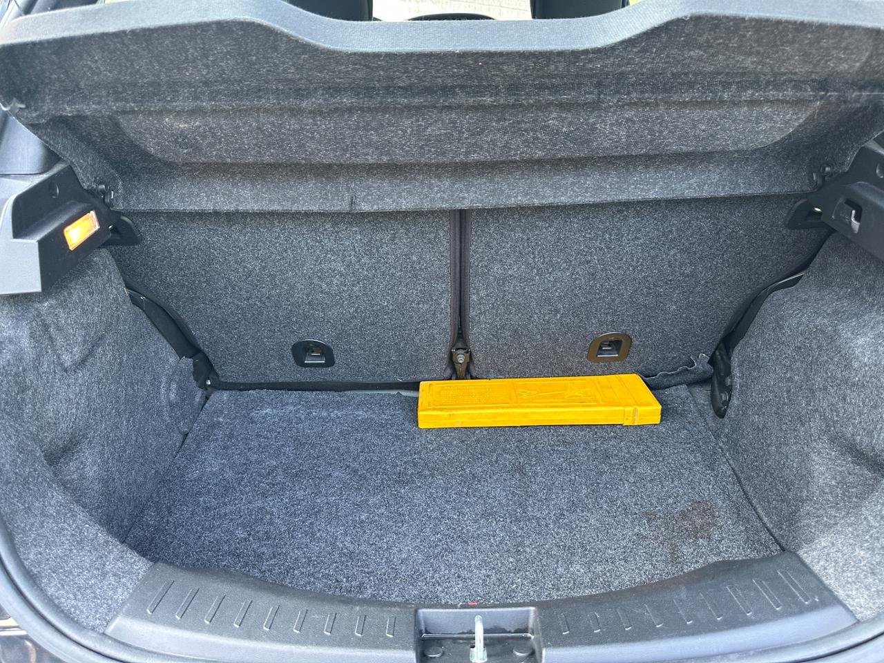 Lancia Ypsilon 1.2 69 CV 5 porte S&S Gold