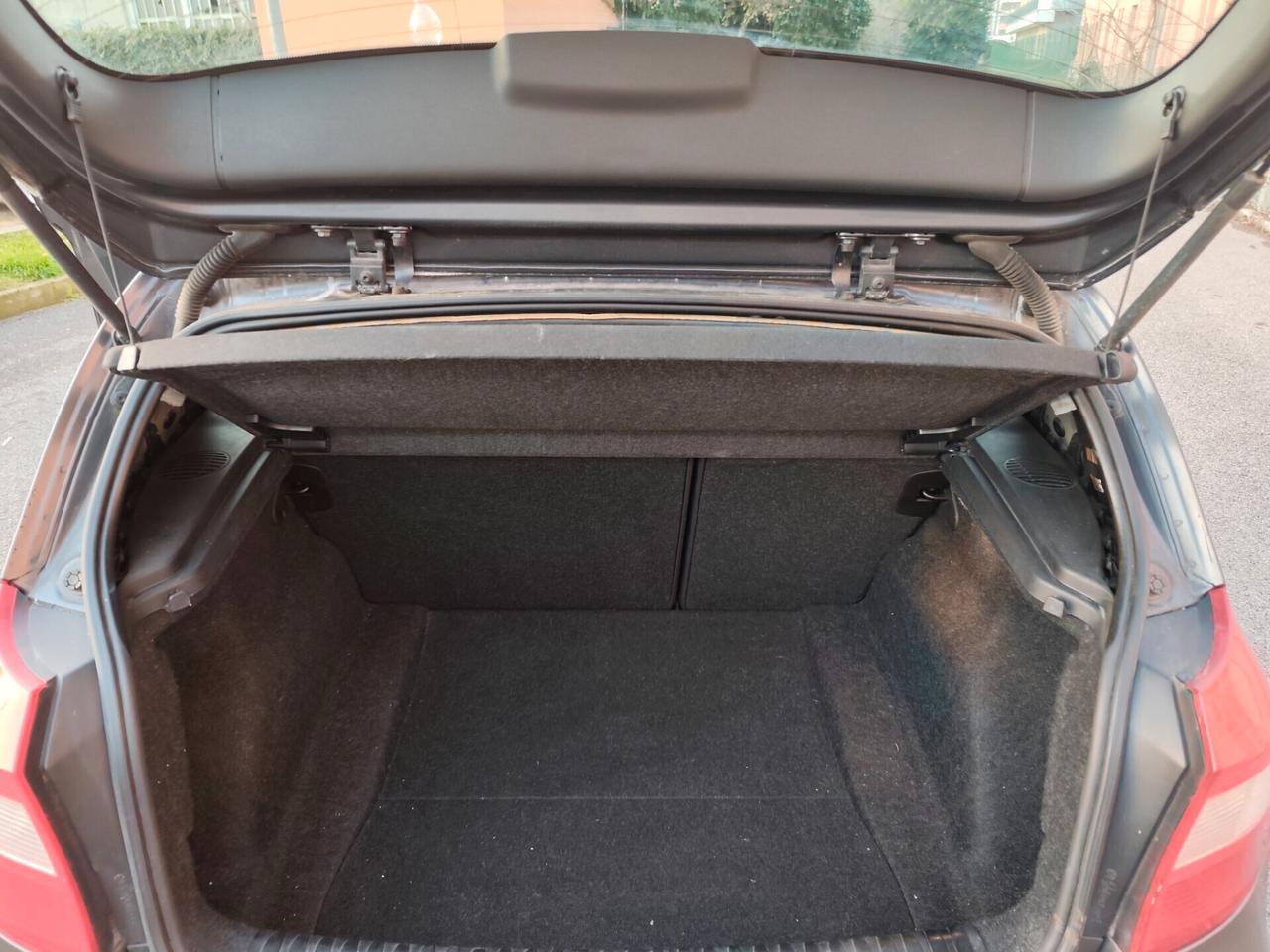 Bmw 116i Benz 5 porte Futura euro 4 neopatentati