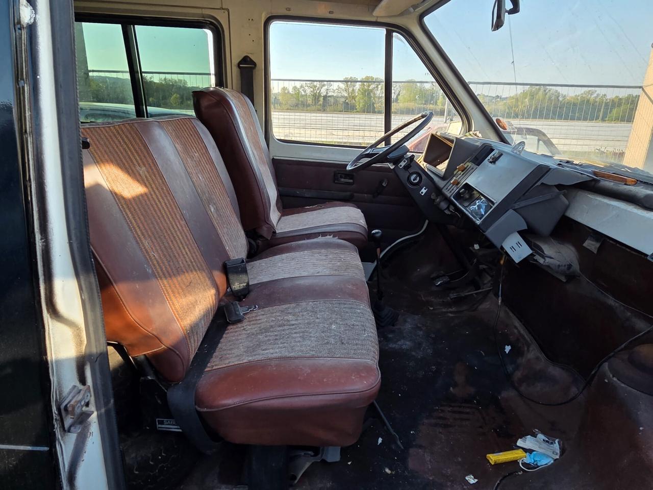 Renault Trafic 2.1D 9 POSTI MK1 - DA RESTAURO